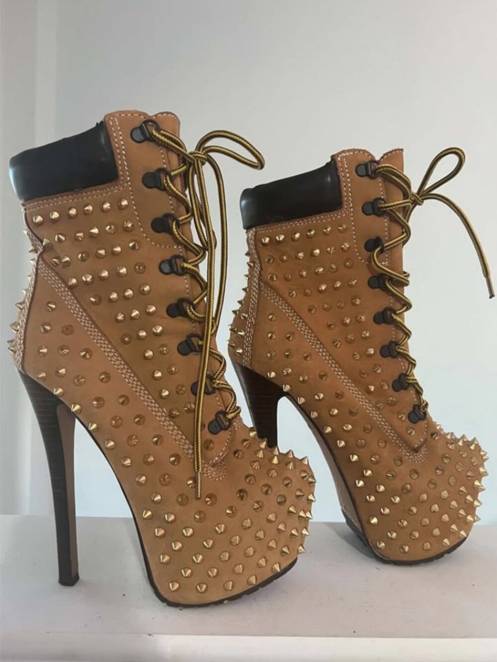 ZiGi Girl Z-Jo Studs ankle boots, size 6.5